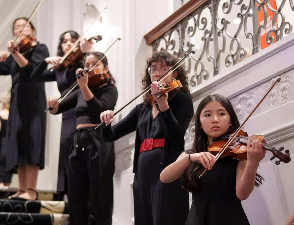 Violinists-Gala