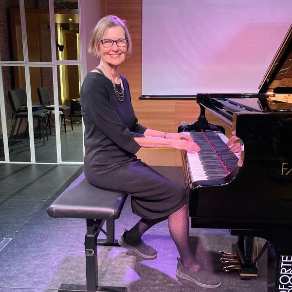 cynthia papierniak